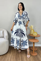 Vestido Lalá Longuete com Decote V e Manga Ampla
Vestido Lalá Longuete
Vestido Lalá Decote V
Vestido Lalá