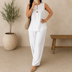 Conjunto Lucienne™ Blusa com Decote de Abertura Frontal e Calça Pantalona
Conjunto Lucienne™ Blusa com Decote de Abertura
Conjunto Lucienne