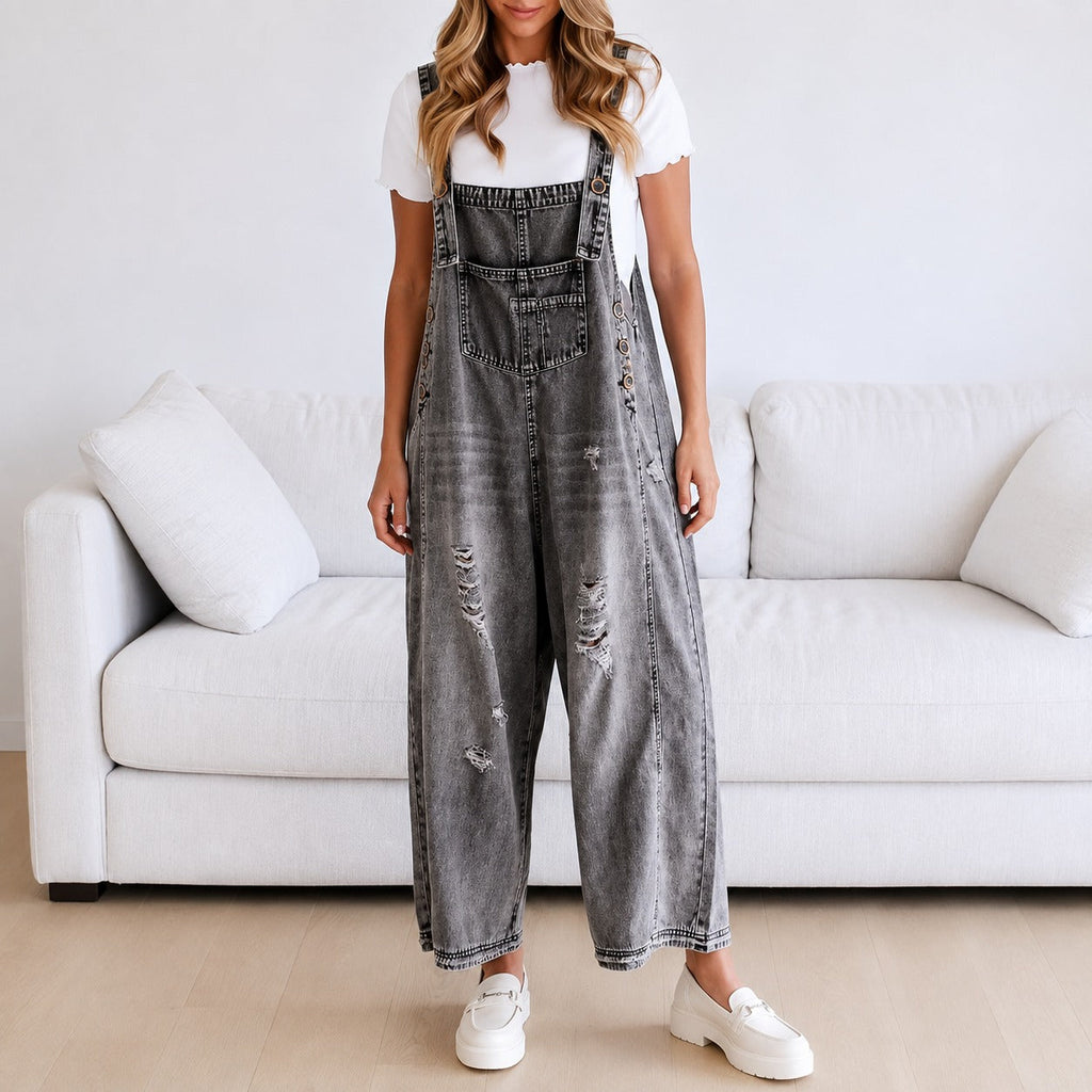 Macacão Janiele Feminino
Macacão Janiele com Denim Vintage e Corte Amplo
Macacão Janiele
Macacão Feminino Denim Vintage
