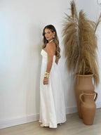Vestido Longo com Detalhe Bordado