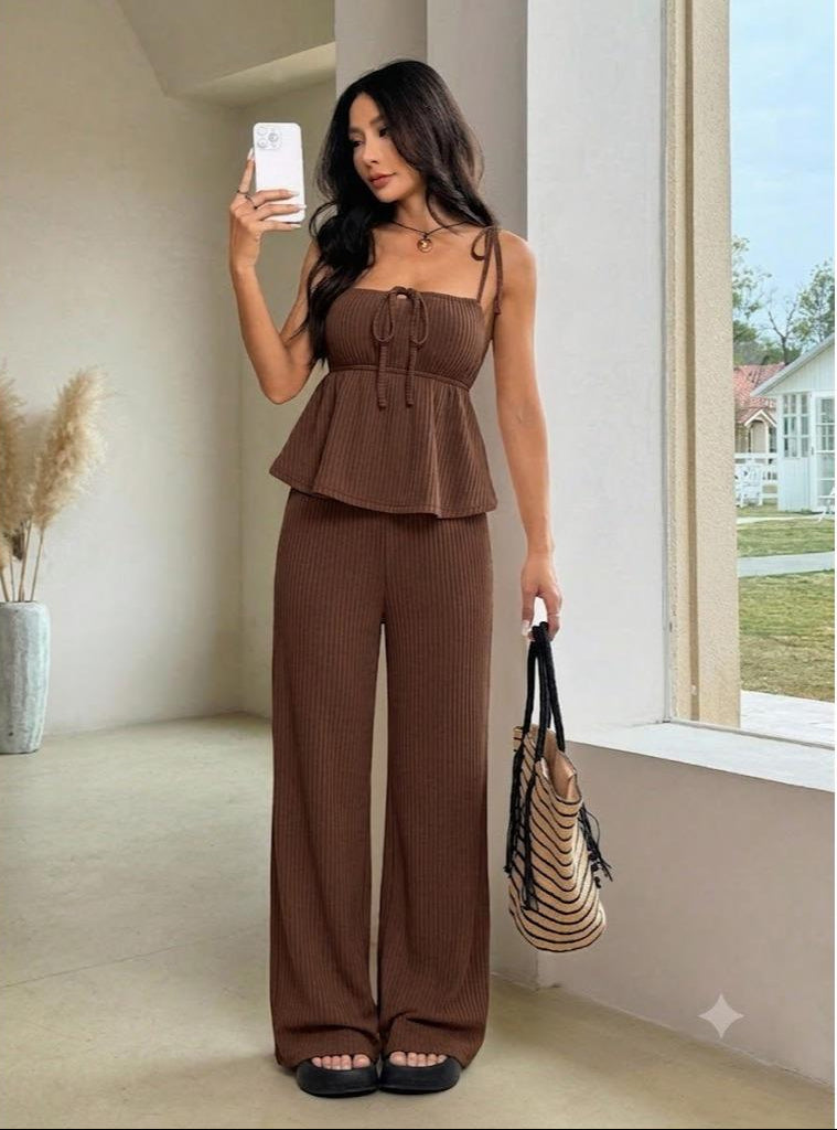Conjunto Mel Blusinha Batinha Alças Amarração + Calça Pantalona
Conjunto Mel Blusinha Batinha Alças Amarração
Conjunto Mel Blusinha + Calça Pantalona
Conjunto Mel